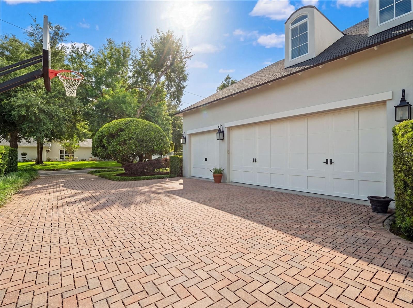 3-Car Garage