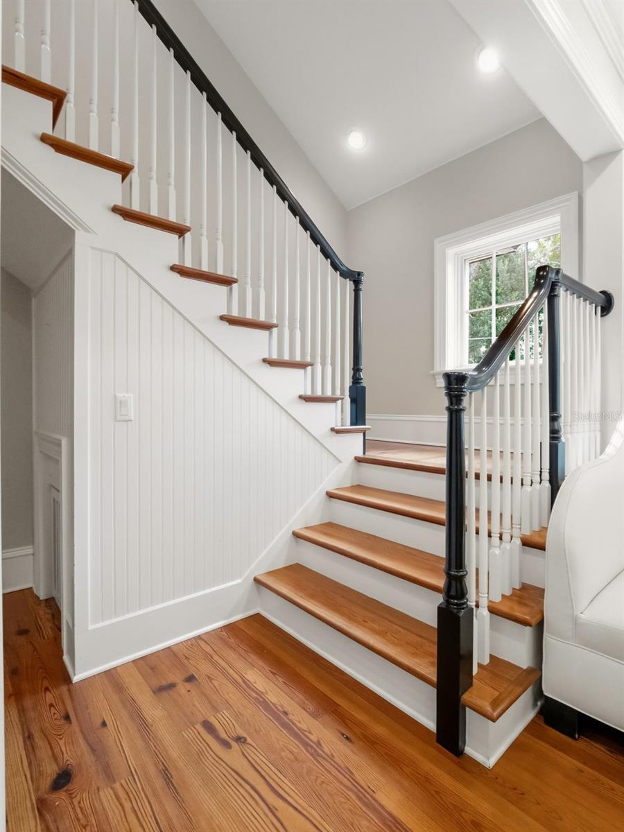 Secondary Staircase Exclusive Access to Bedroom 5