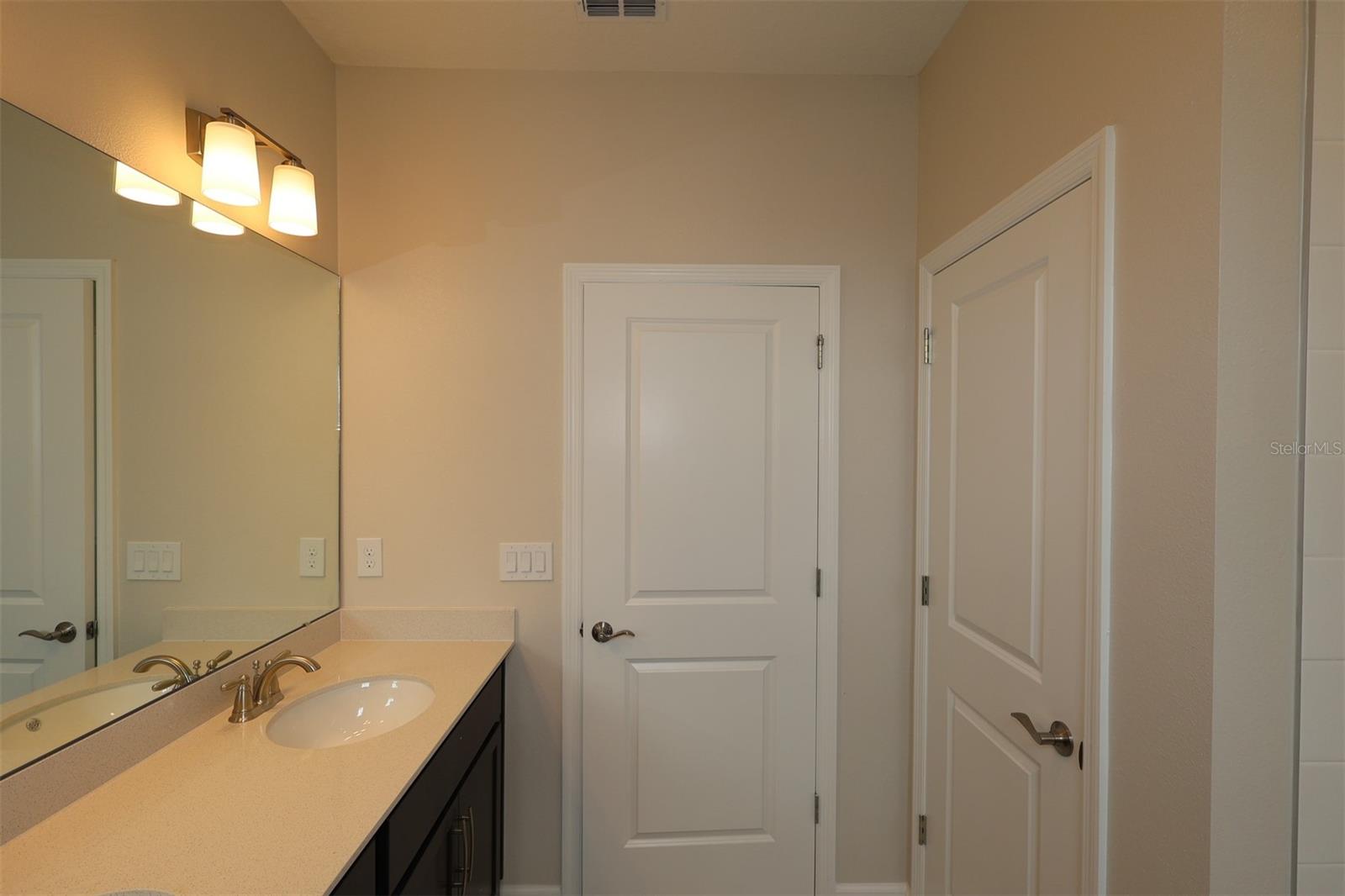 6873 YELLOW WARBLER BEND, St Cloud, FL 34773