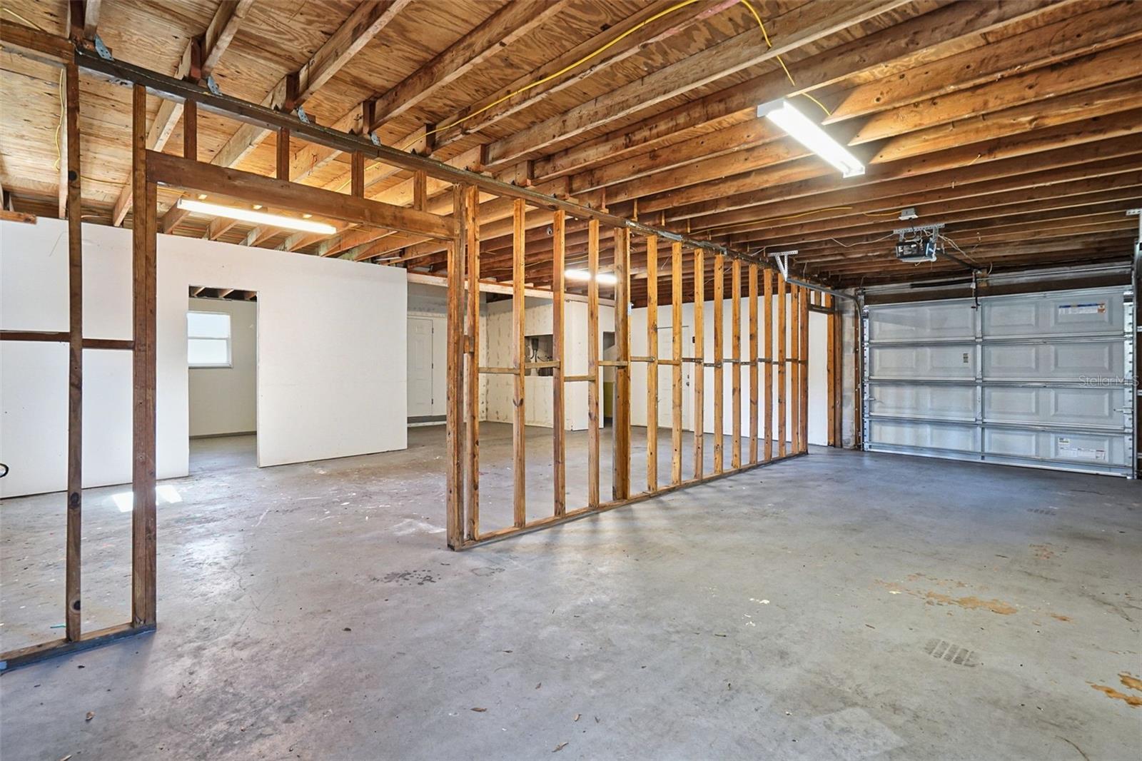 804 68TH AVENUE W, Bradenton, FL 34207
