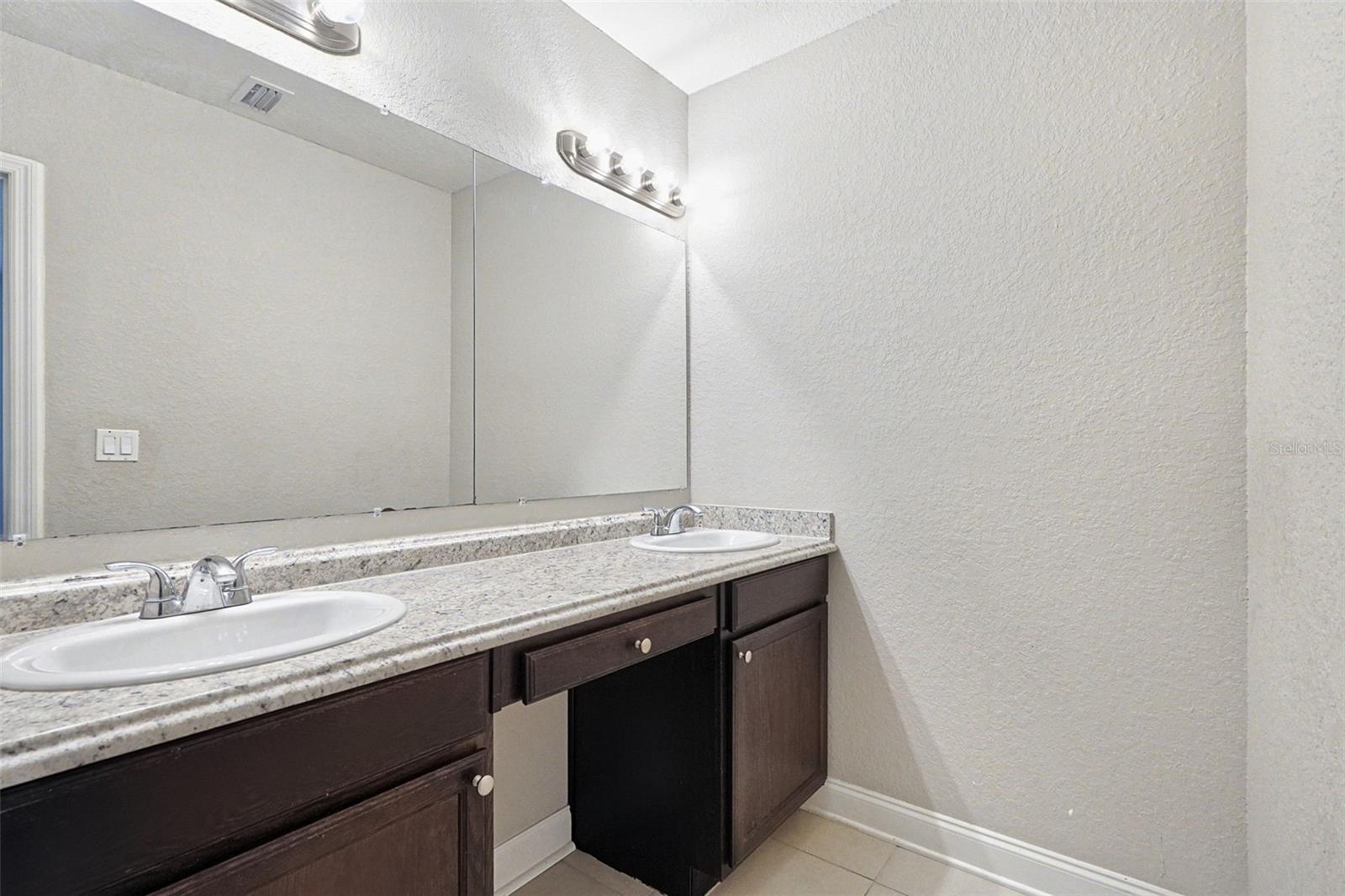 804 68TH AVENUE W, Bradenton, FL 34207