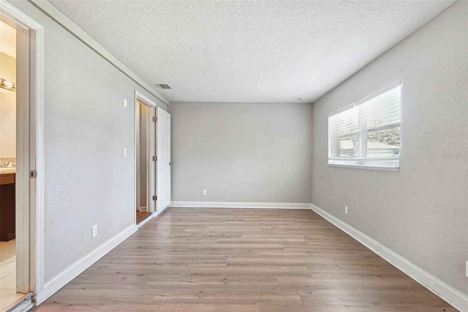 804 68TH AVENUE W, Bradenton, FL 34207