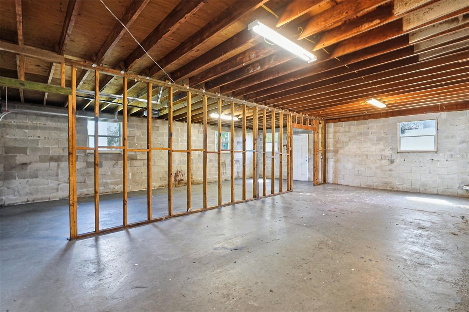 804 68TH AVENUE W, Bradenton, FL 34207