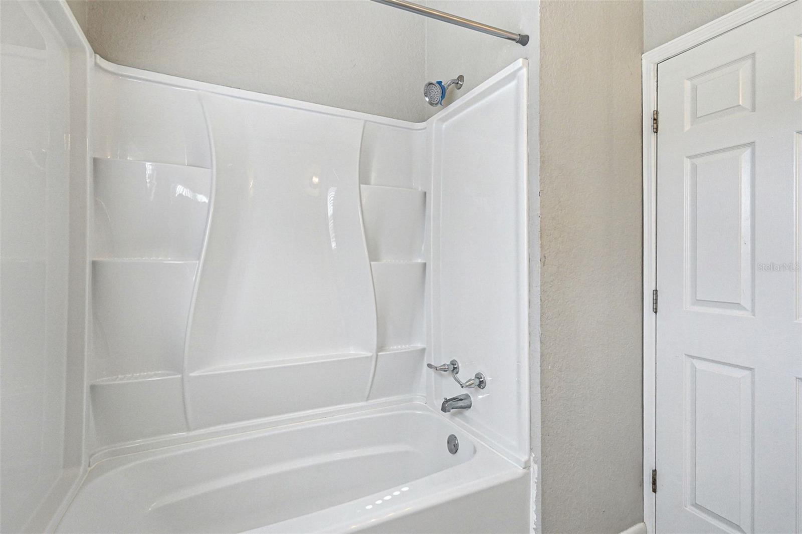 804 68TH AVENUE W, Bradenton, FL 34207
