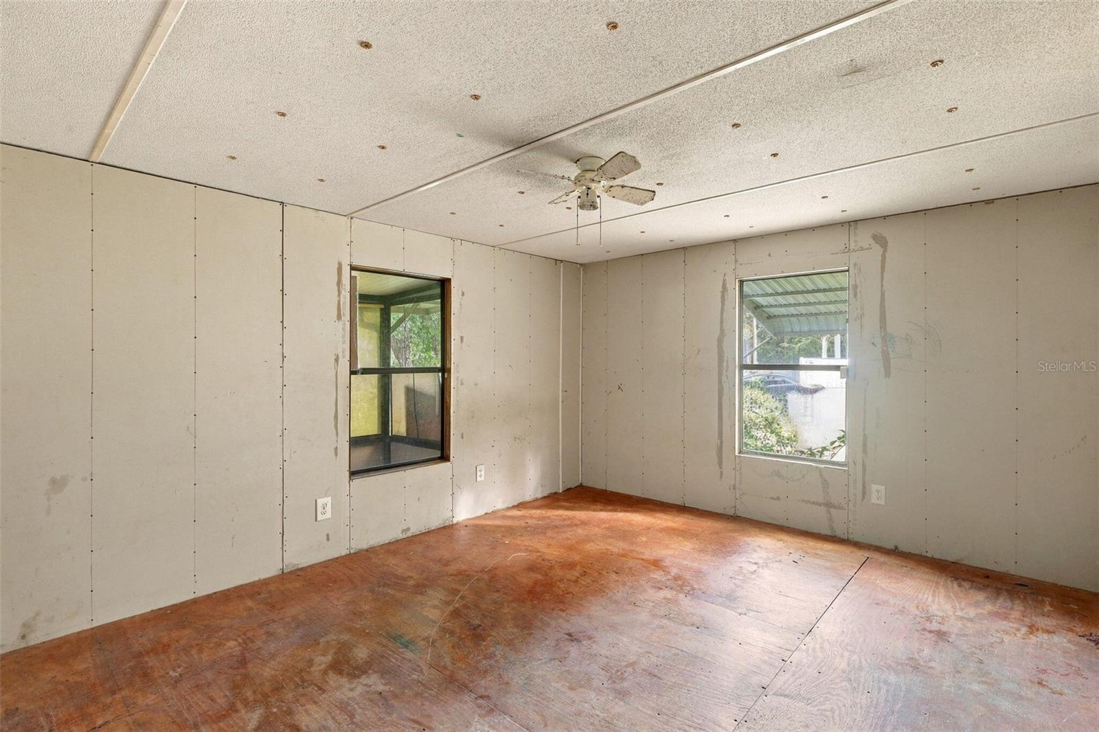 8946 SW 33RD COURT, Ocala, FL 34476
