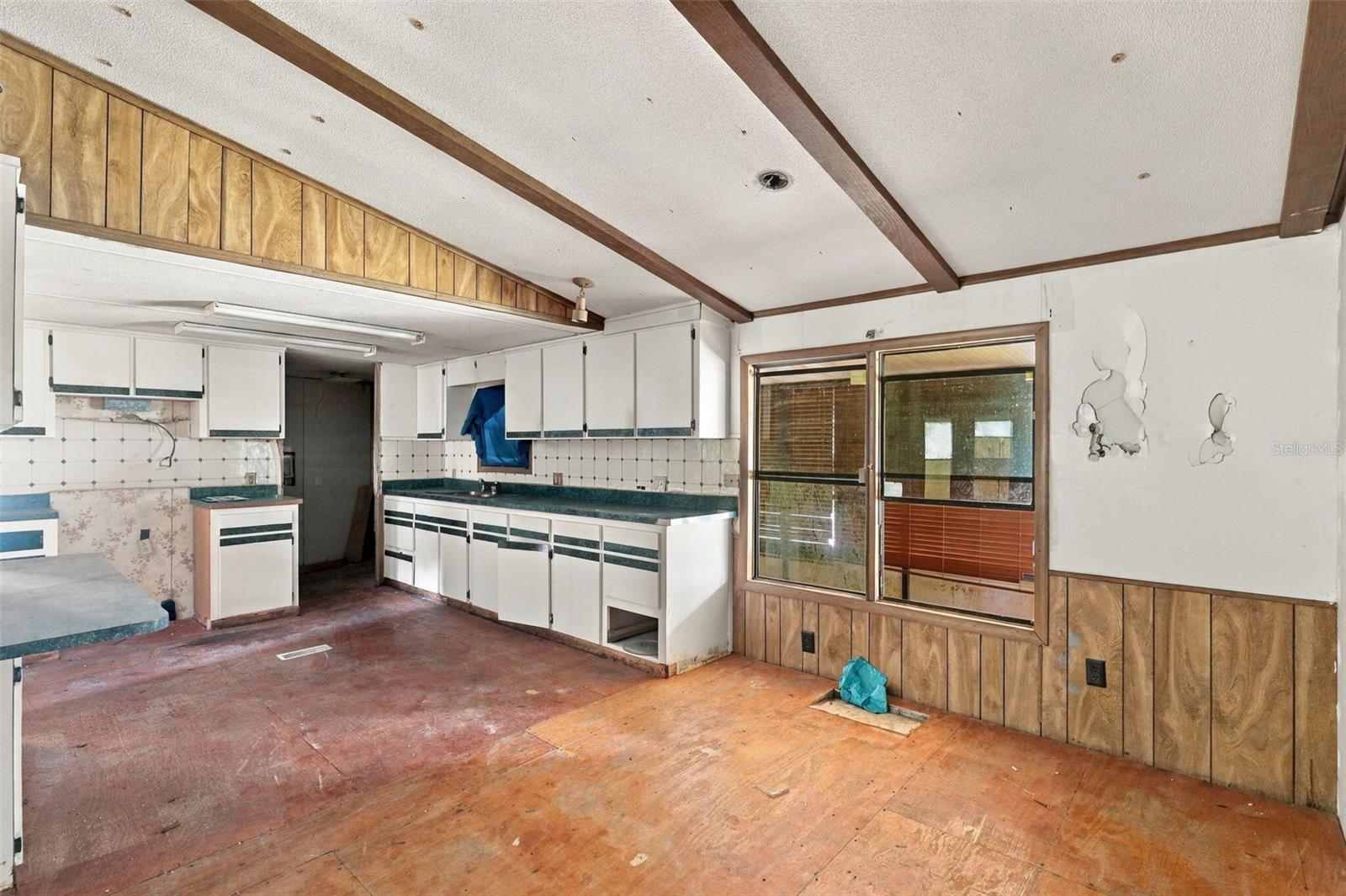 8946 SW 33RD COURT, Ocala, FL 34476