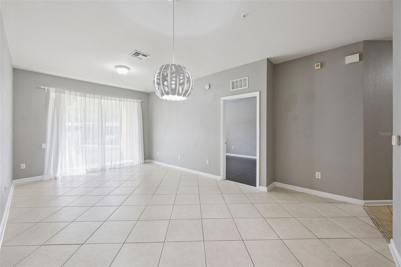 3314 ROBERT TRENT JONES DRIVE, #10701, Orlando, FL 32835 3314 ROBERT TRENT JONES DRIVE, #10701, Orlando, FL 32835