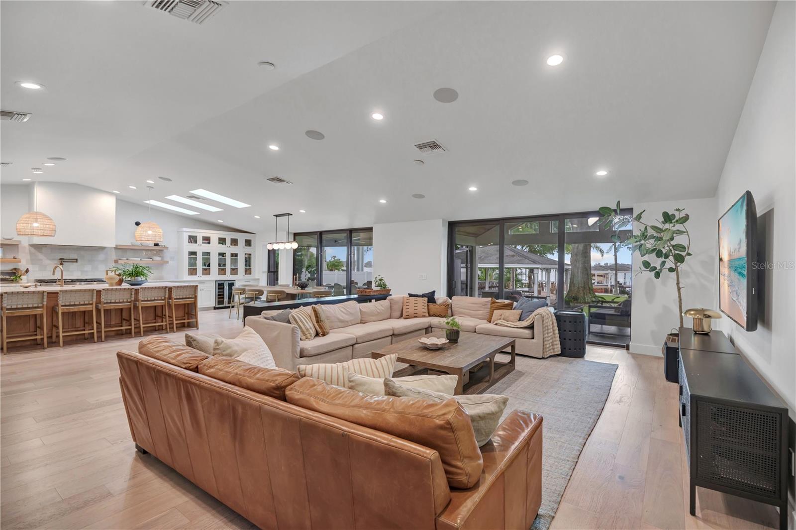 6922 SEMINOLE DRIVE, Belle Isle, FL 32812