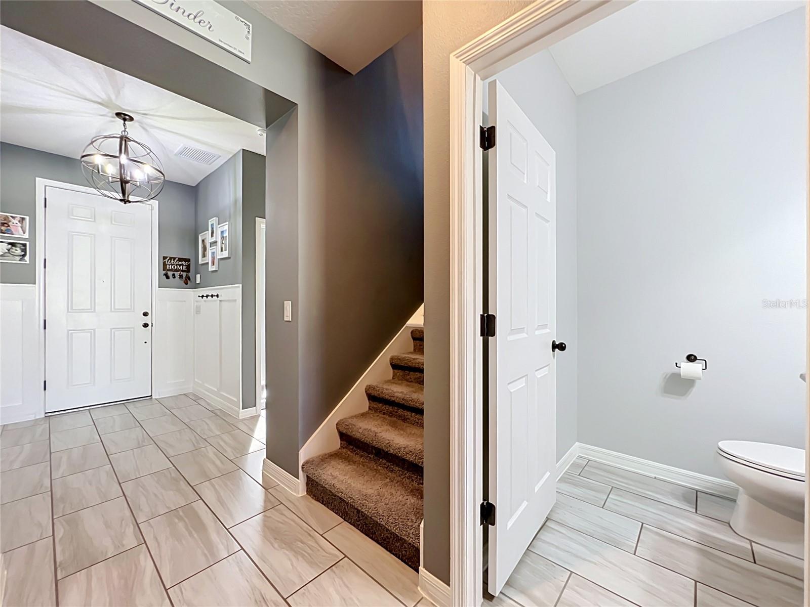 9389 LA SALLE STREET, Groveland, FL 34736