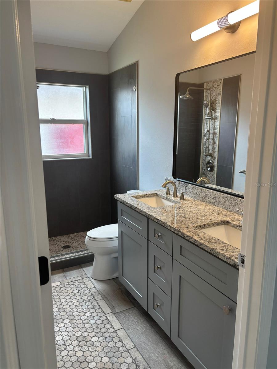 2830 STRAND CIRCLE, Oviedo, FL 32765