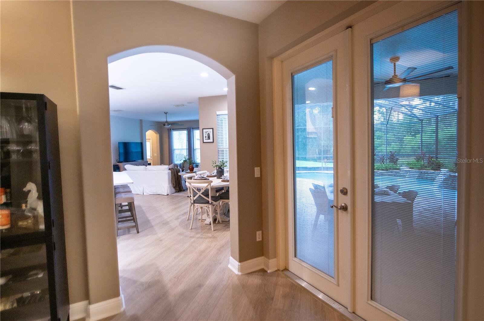 passing from foyer to kitchen/dining nook