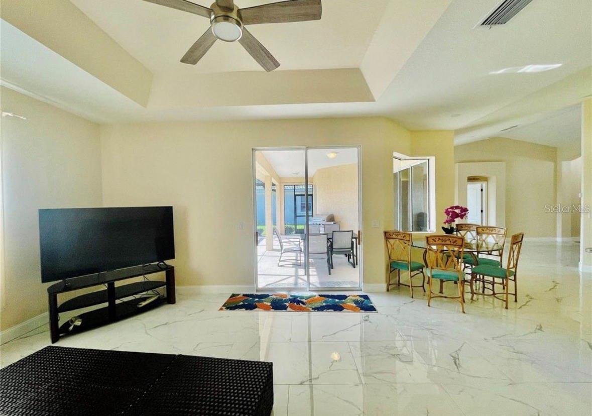 2953 SEASON'S BOULEVARD, Sarasota, FL 34240