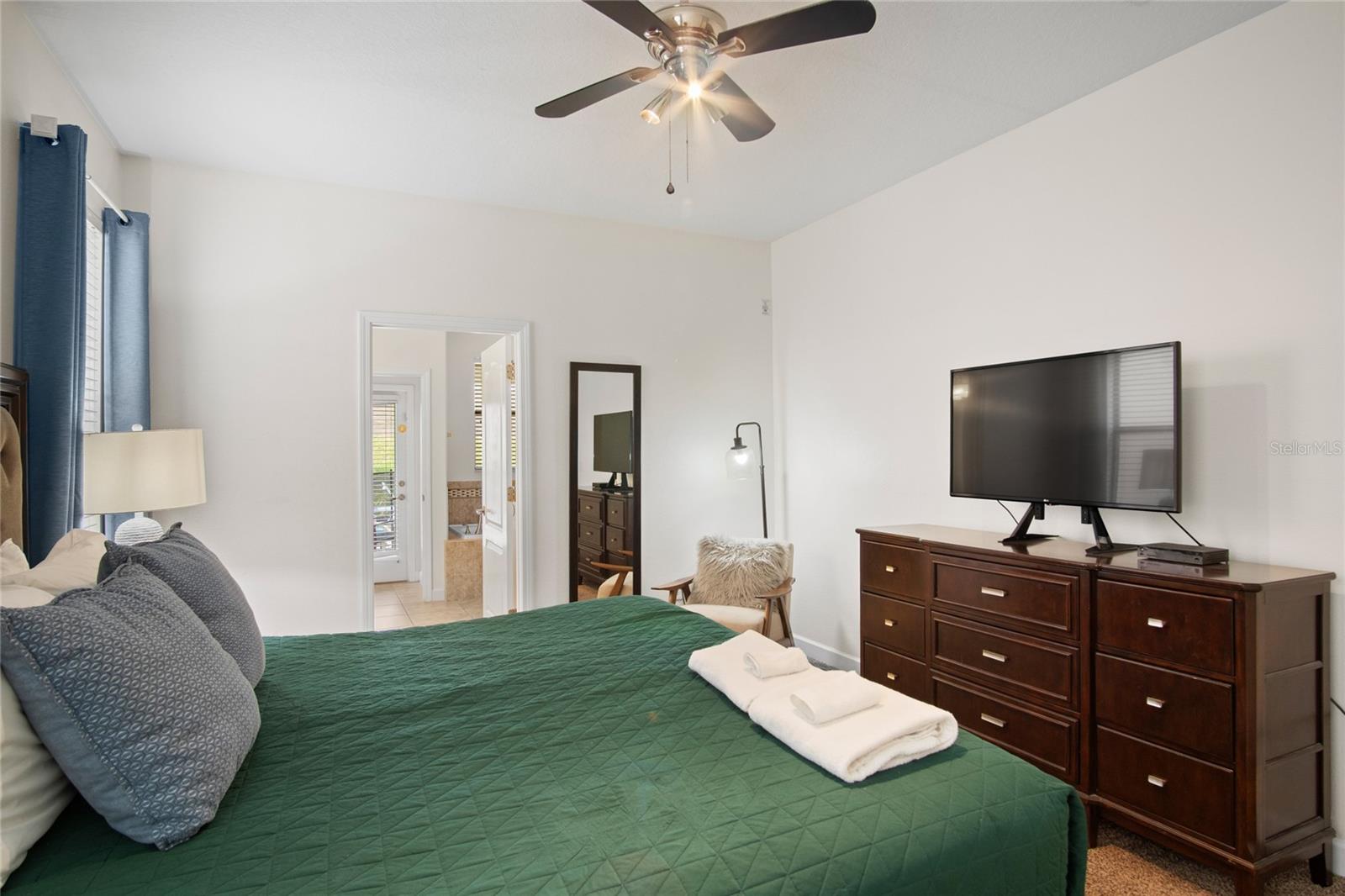 1464 MOON VALLEY DRIVE, Davenport, FL 33896
