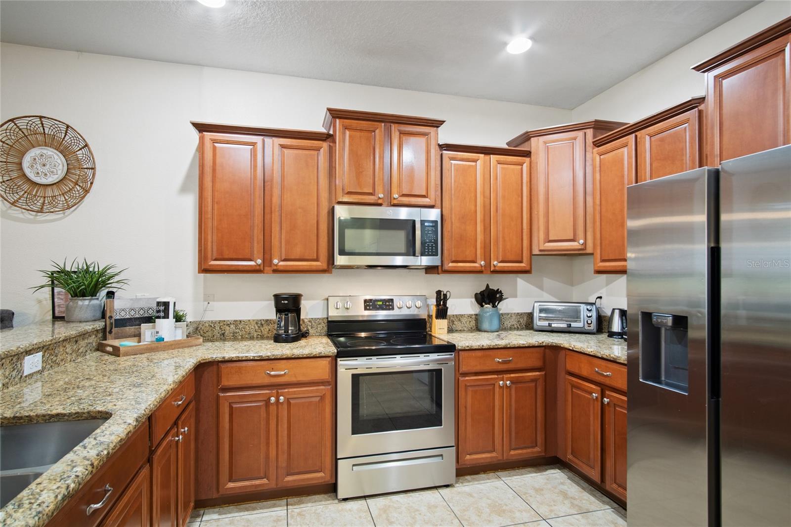 1464 MOON VALLEY DRIVE, Davenport, FL 33896