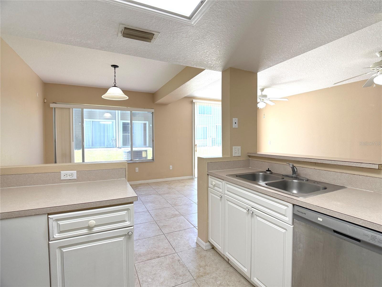 613 COCONUT PALM WAY, Davenport, FL 33897 613 COCONUT PALM WAY, Davenport, FL 33897