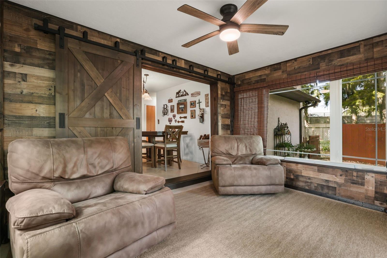 1080 FOREST DRIVE, Tavares, FL 32778