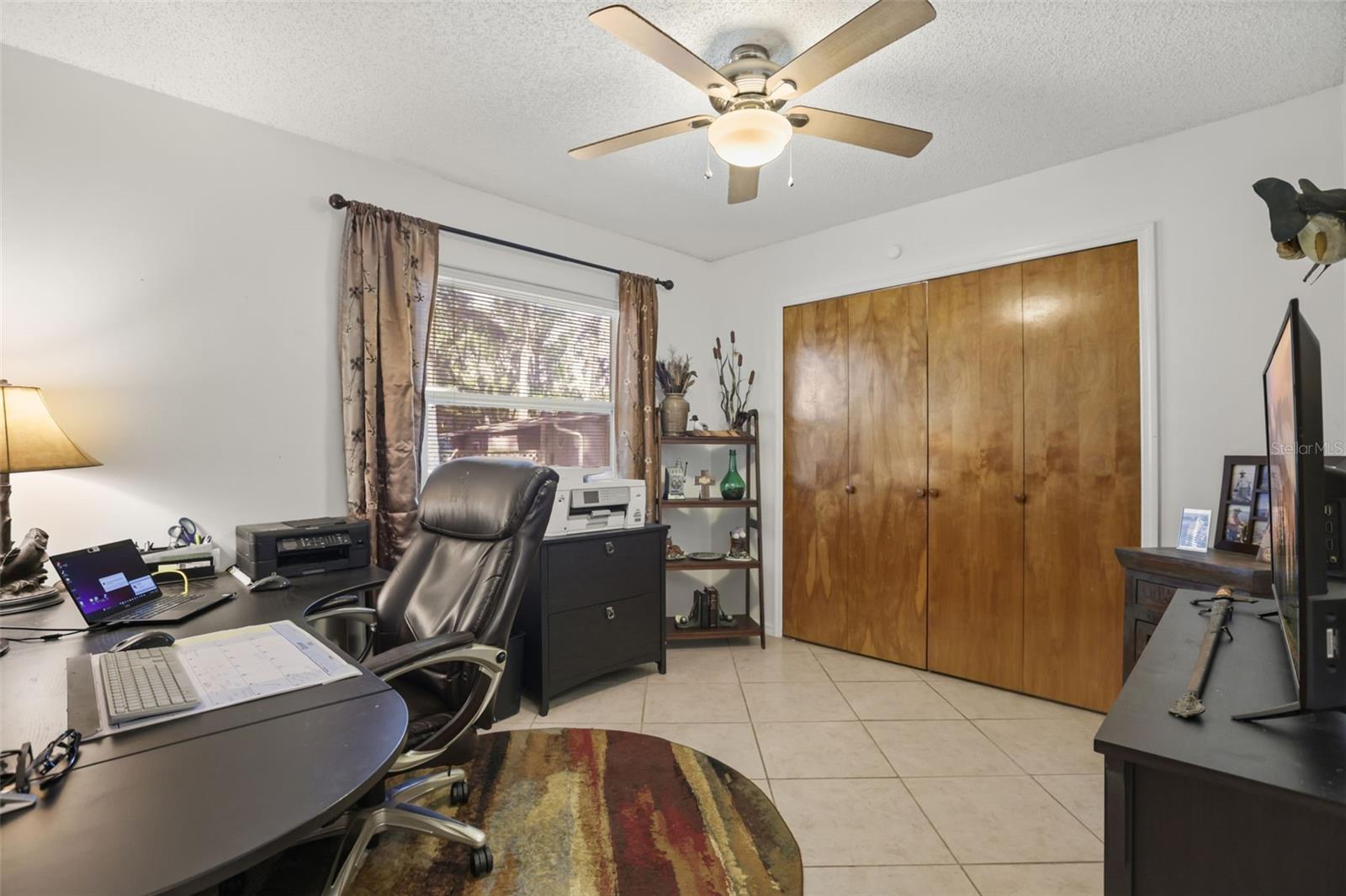 1080 FOREST DRIVE, Tavares, FL 32778