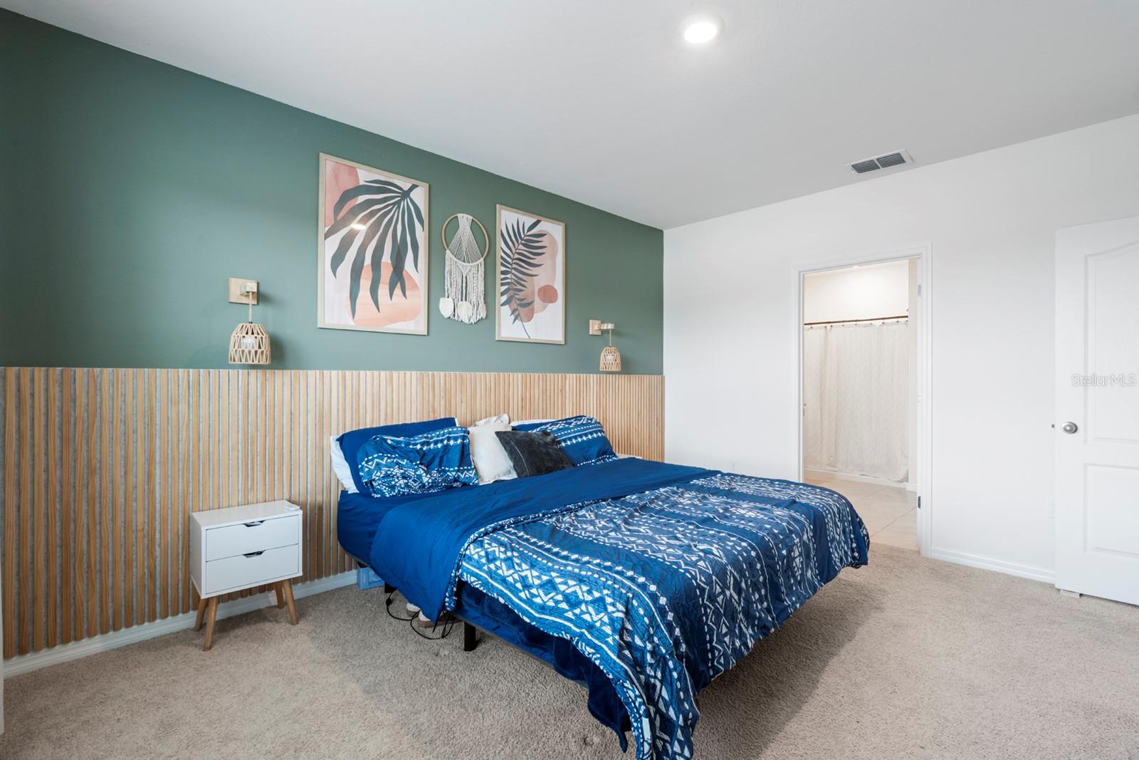Primary Bedroom - king size bedPrimary Bedroom - king size bed