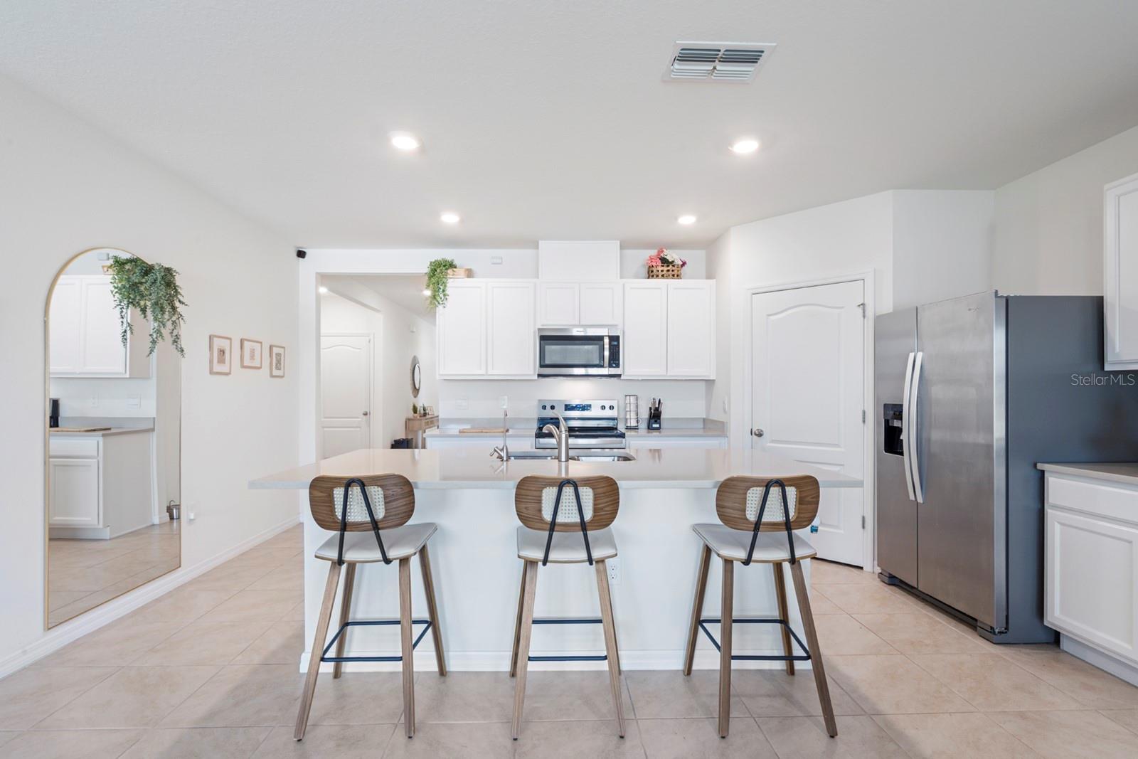 933 AMBLESIDE DRIVE, Haines City, FL 33844 933 AMBLESIDE DRIVE, Haines City, FL 33844