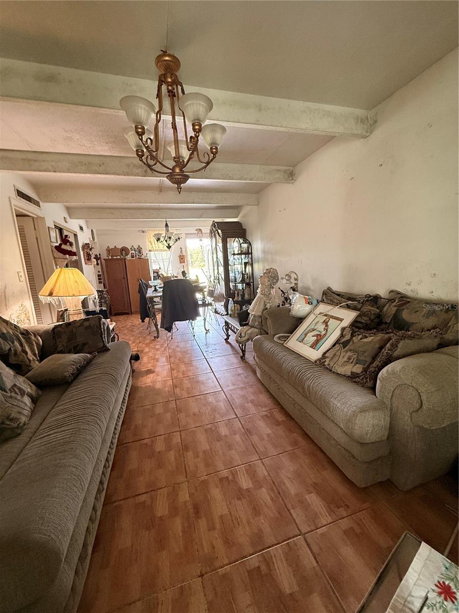 3843 CLUB CIRCLE, Lake Wales, FL 33898 3843 CLUB CIRCLE, Lake Wales, FL 33898