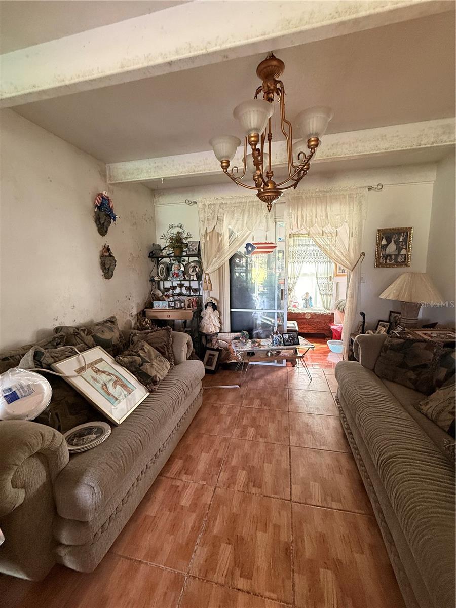 3843 CLUB CIRCLE, Lake Wales, FL 33898 3843 CLUB CIRCLE, Lake Wales, FL 33898