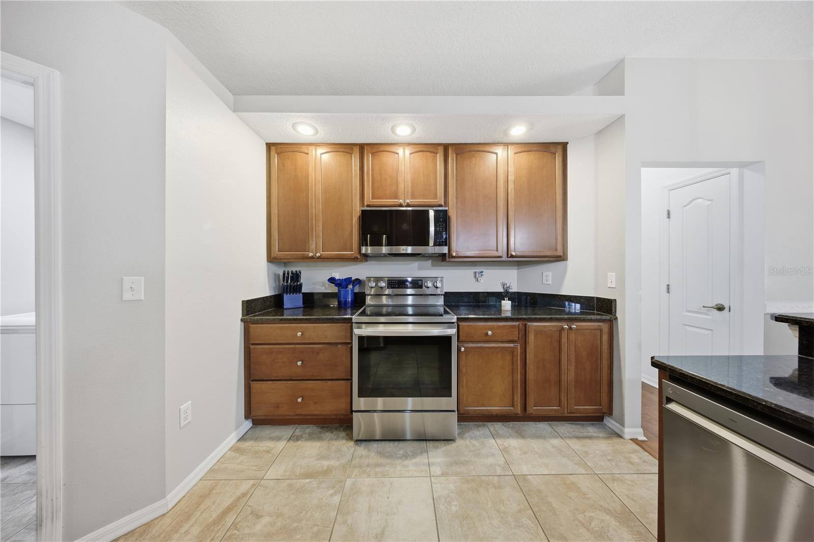 13028 S OAKVIEW AVENUE, Floral City, FL 34436