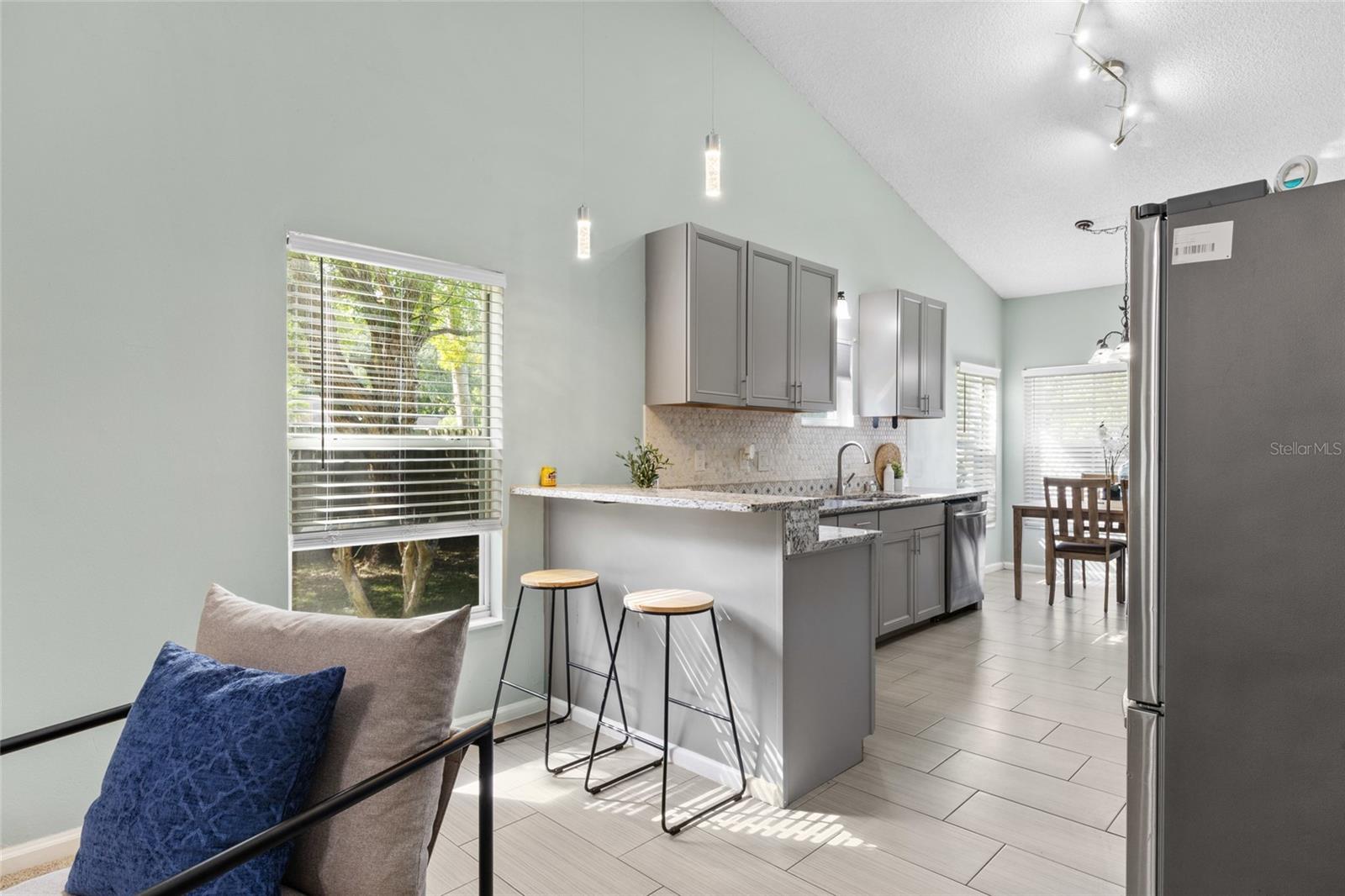 100 KELLY CIRCLE, Sanford, FL 32773