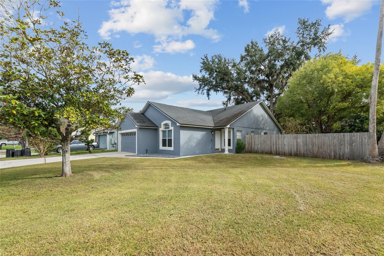 100 KELLY CIRCLE, Sanford, FL 32773