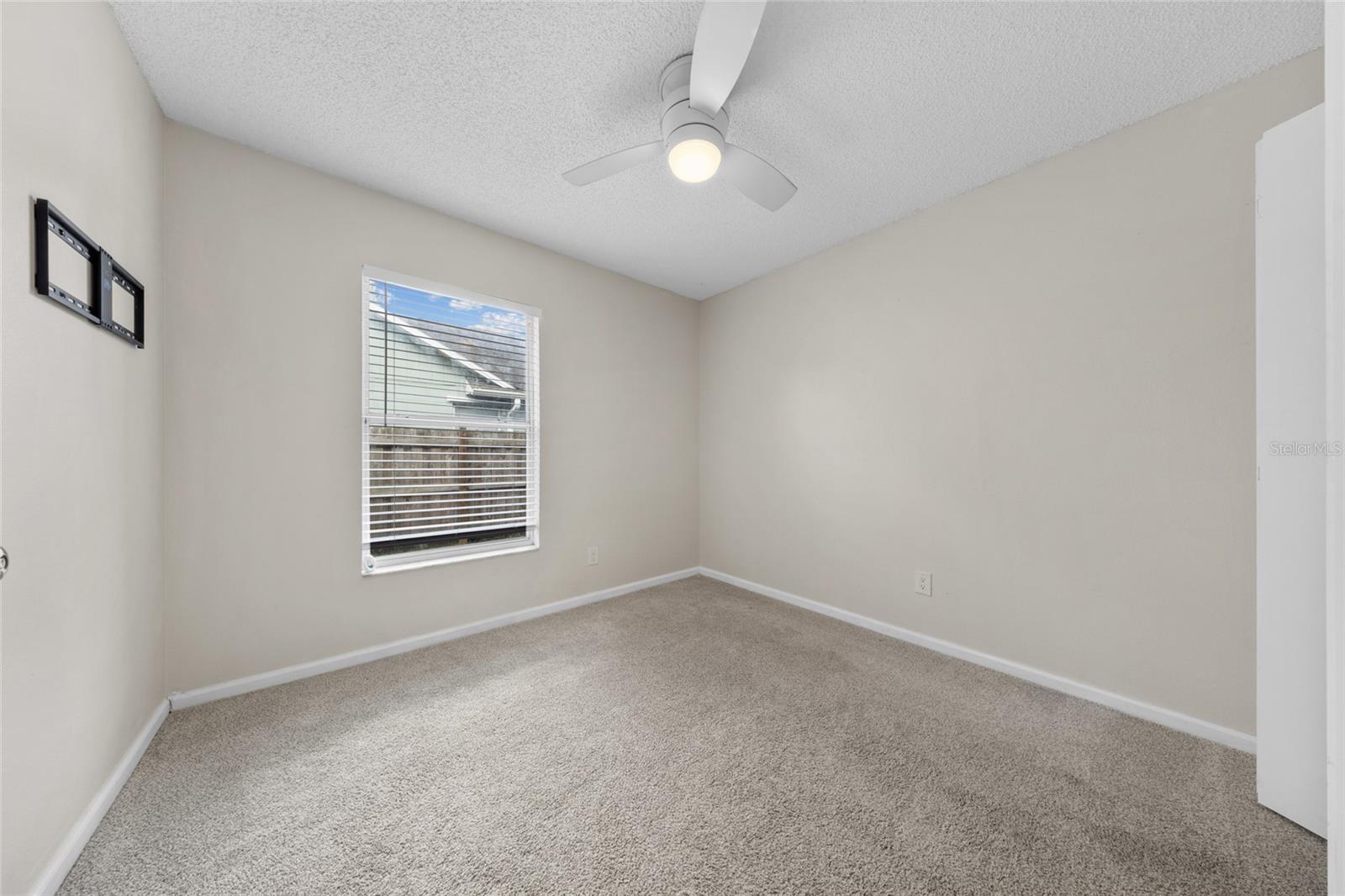 100 KELLY CIRCLE, Sanford, FL 32773