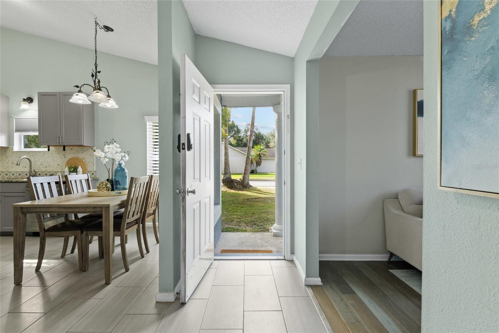 100 KELLY CIRCLE, Sanford, FL 32773