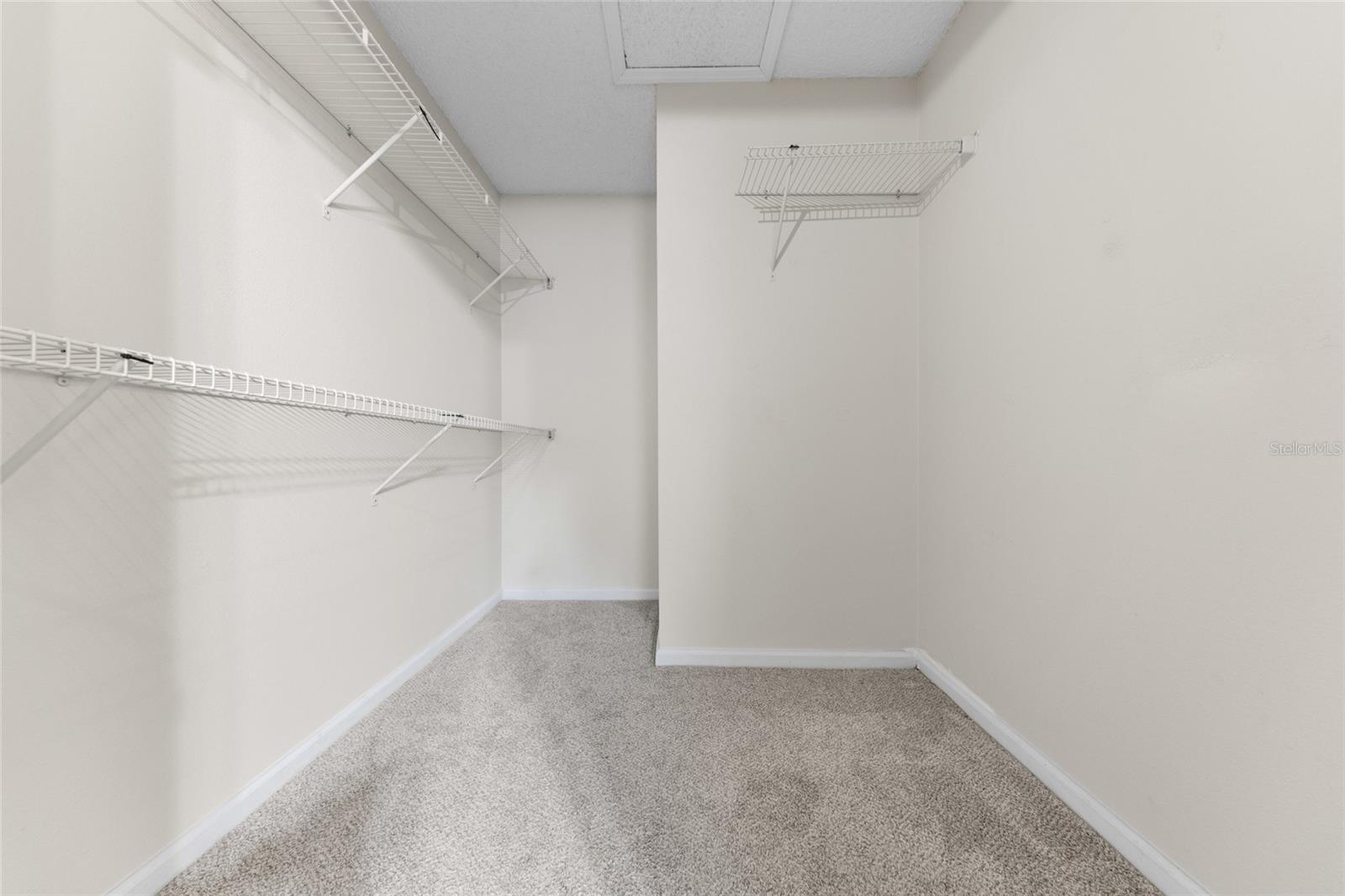 100 KELLY CIRCLE, Sanford, FL 32773