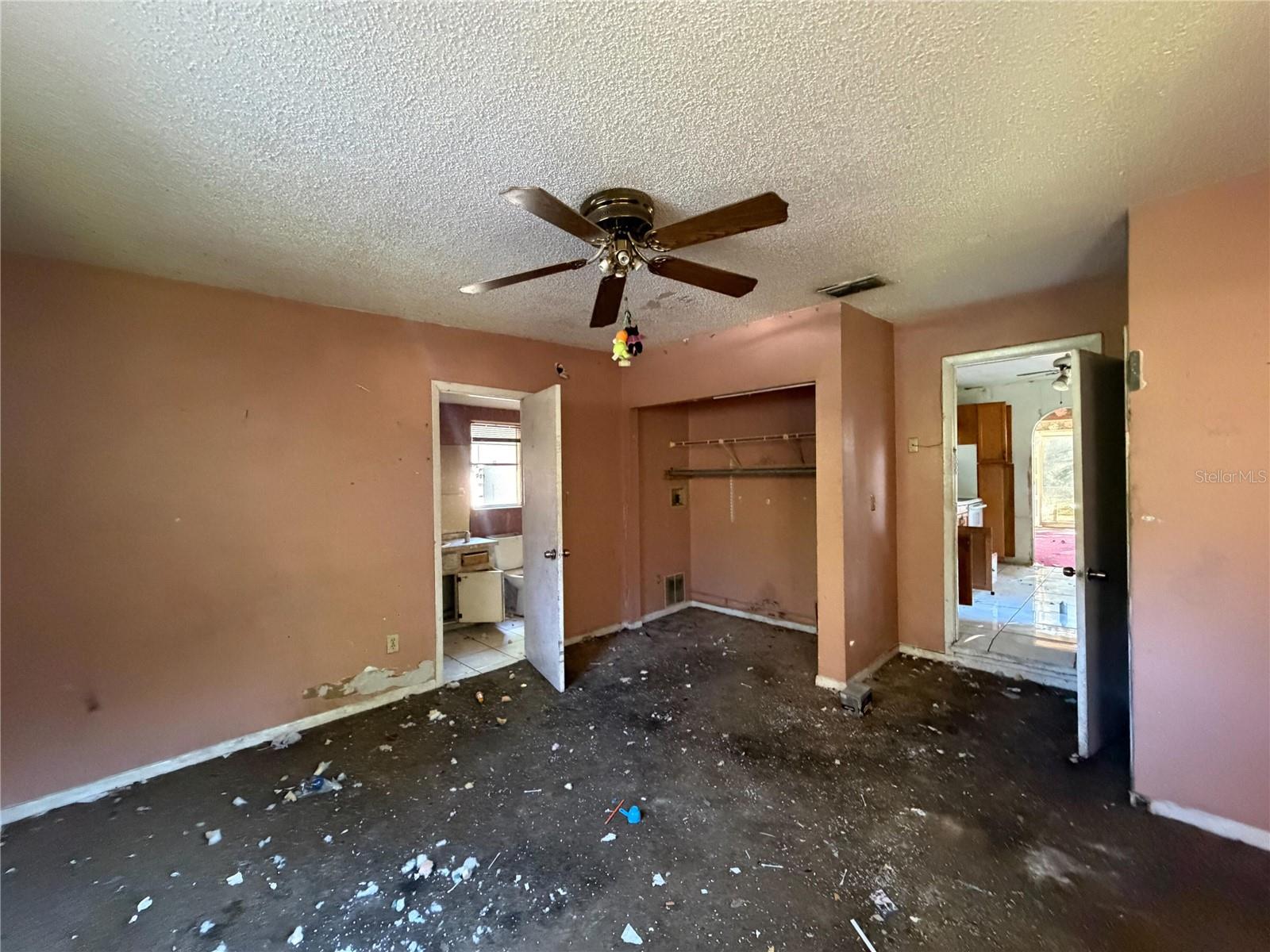 2221 UNION STREET S, St Petersburg, FL 33712