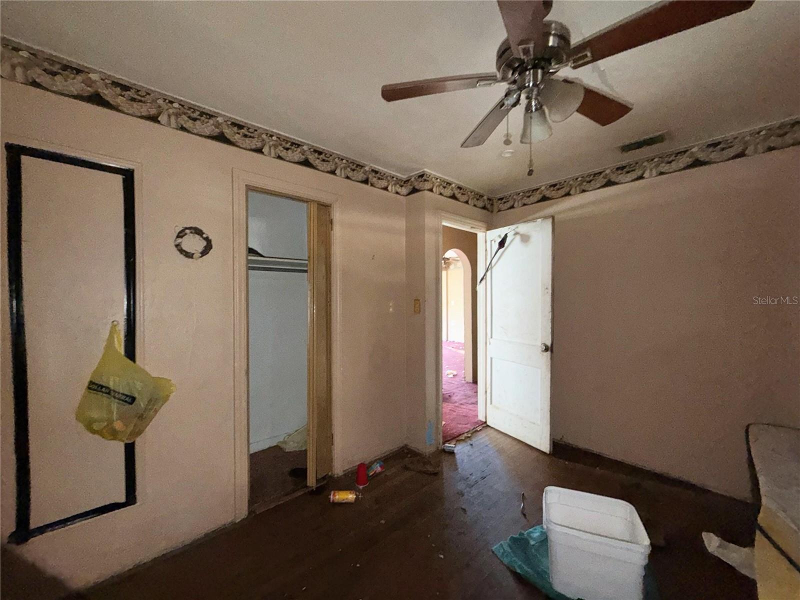 2221 UNION STREET S, St Petersburg, FL 33712