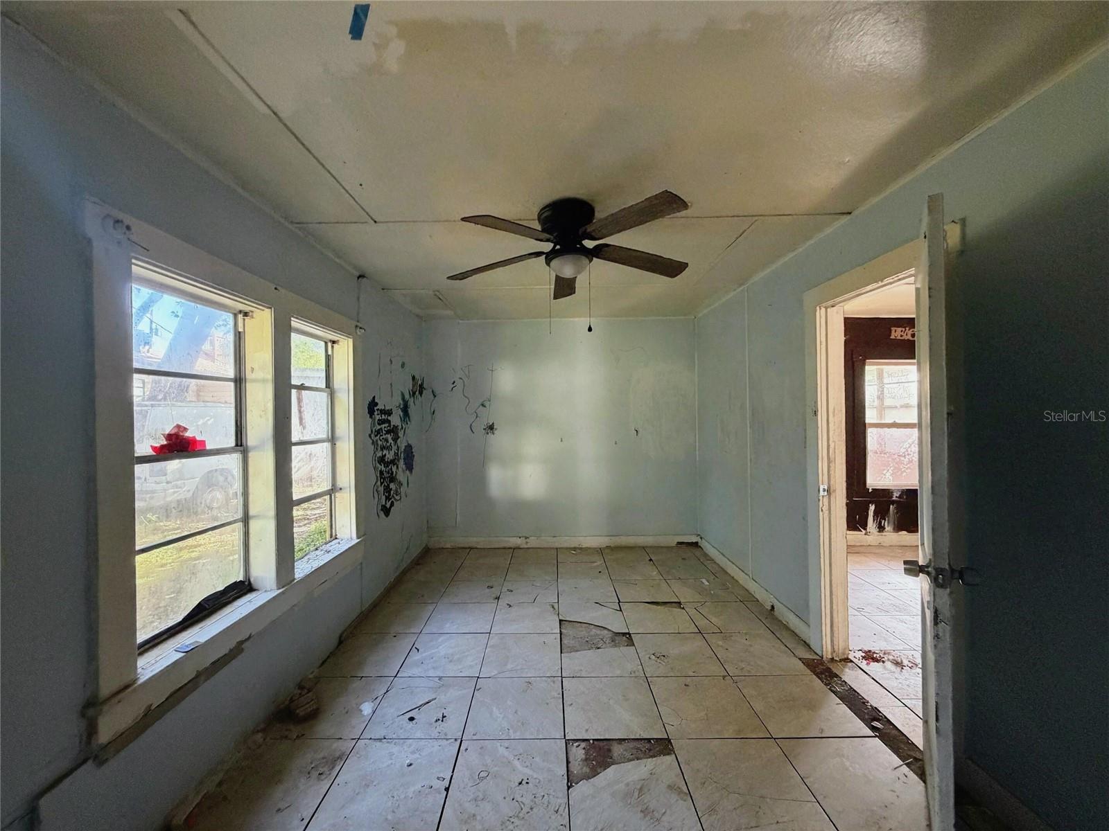 2221 UNION STREET S, St Petersburg, FL 33712