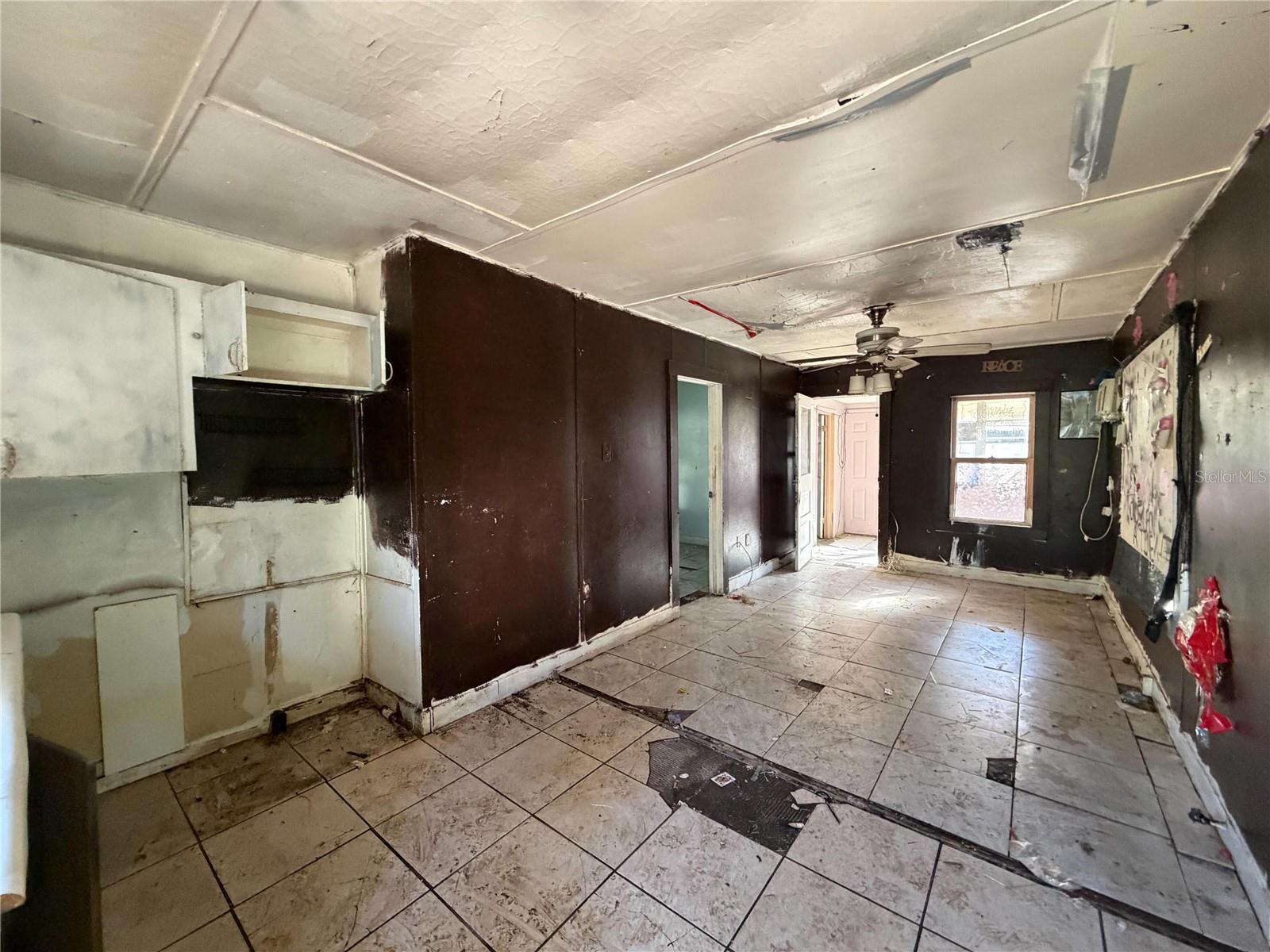 2221 UNION STREET S, St Petersburg, FL 33712