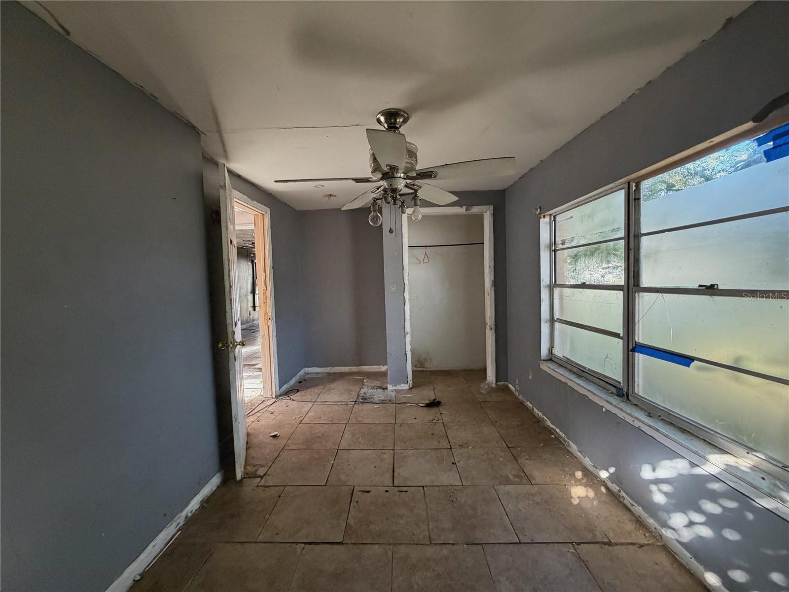 2221 UNION STREET S, St Petersburg, FL 33712