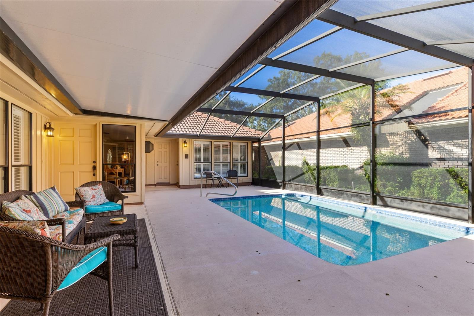 Pool / Lanai
