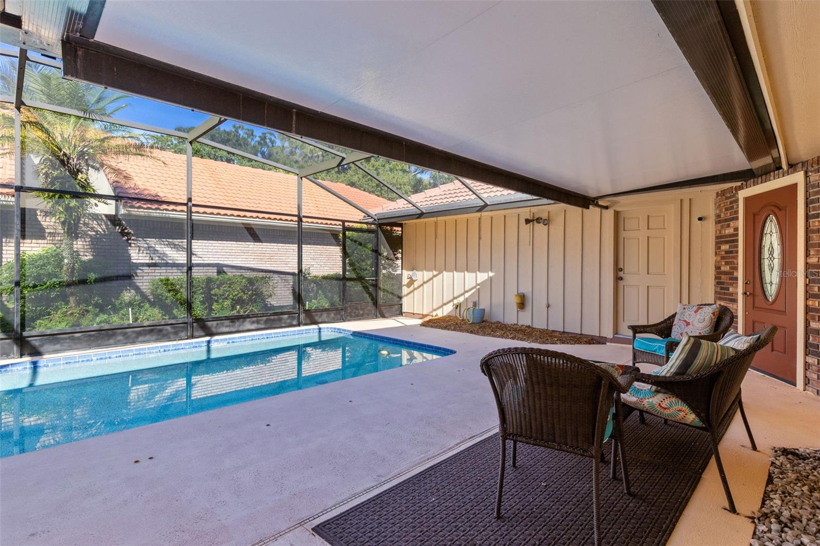 Pool / Lanai