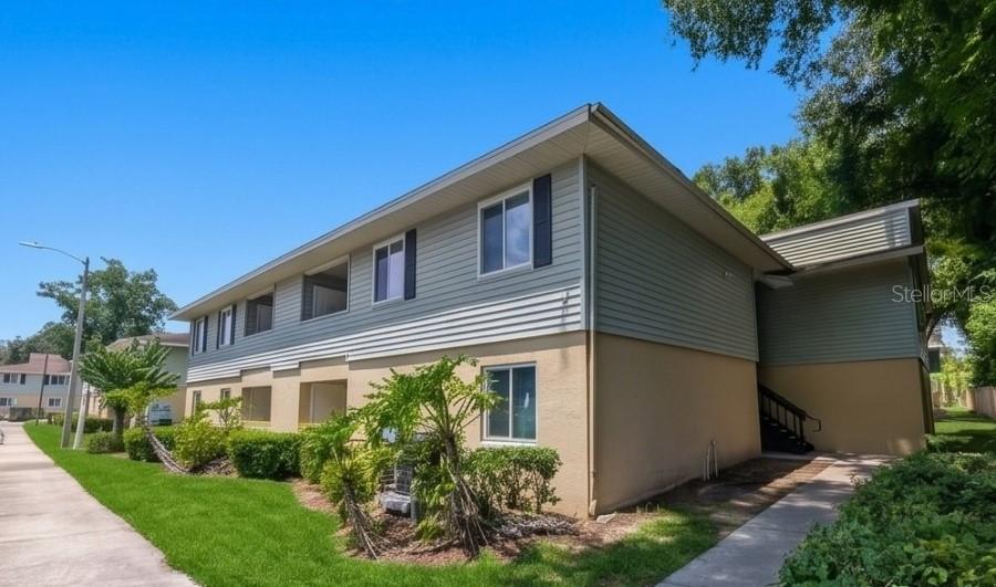 245 THORN TREE PLACE, #245, Brandon, FL 33510