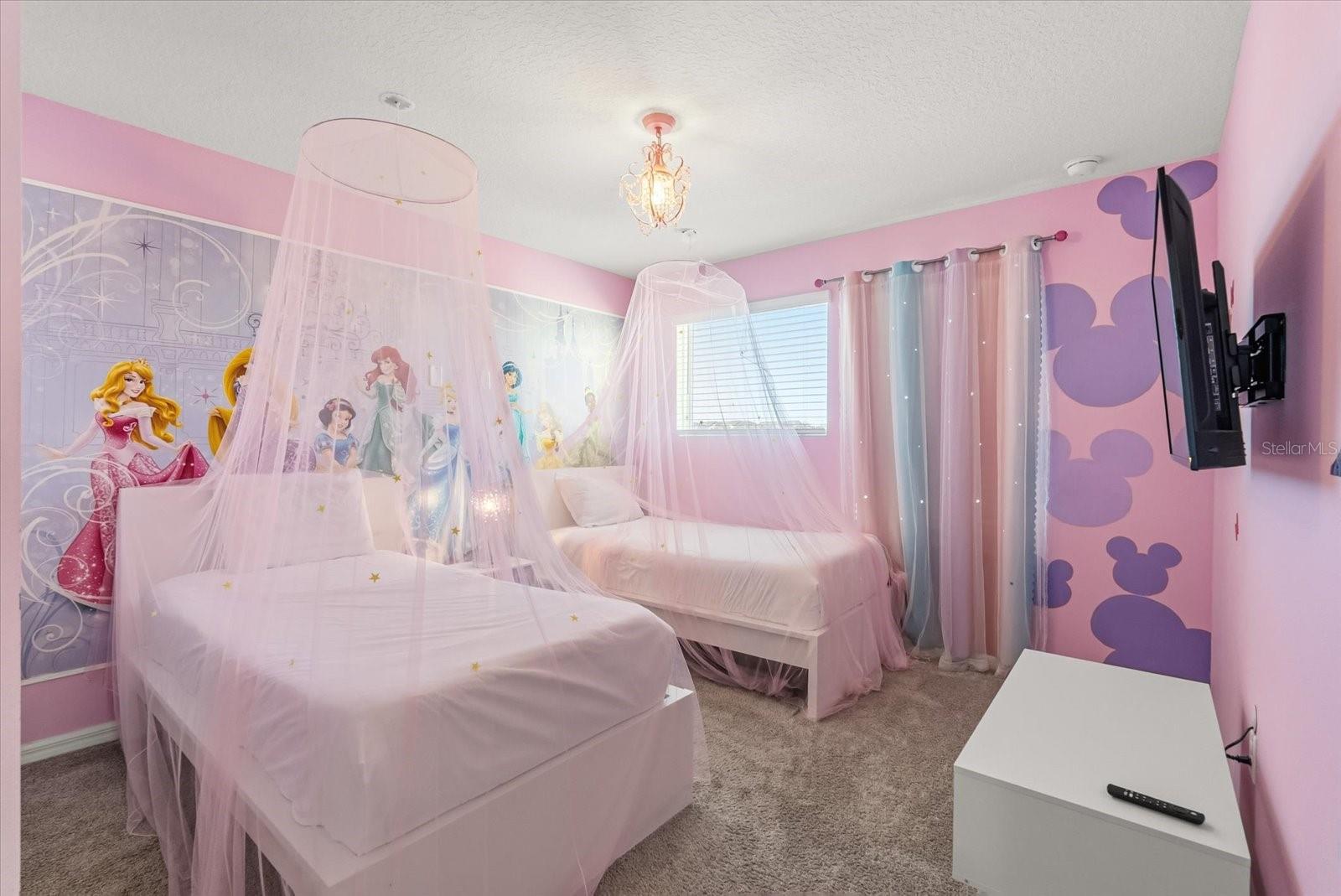 2009 TROPICAL PALMS CIRCLE, Kissimmee, FL 34747