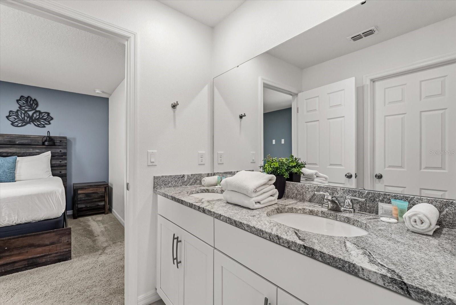 2009 TROPICAL PALMS CIRCLE, Kissimmee, FL 34747