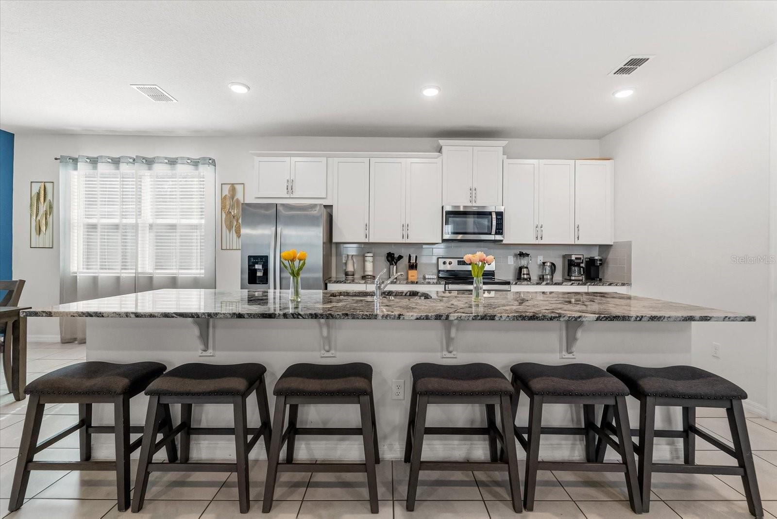 2009 TROPICAL PALMS CIRCLE, Kissimmee, FL 34747