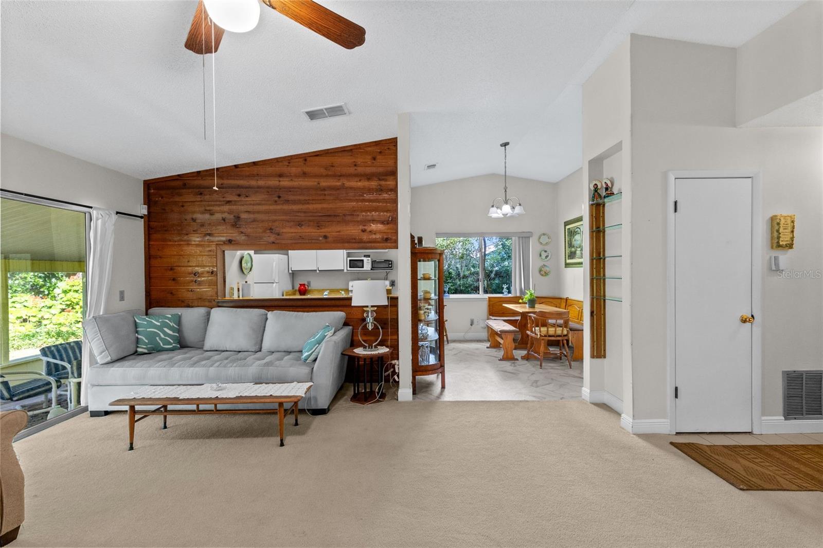 283 W CELERY CIRCLE, Oviedo, FL 32765