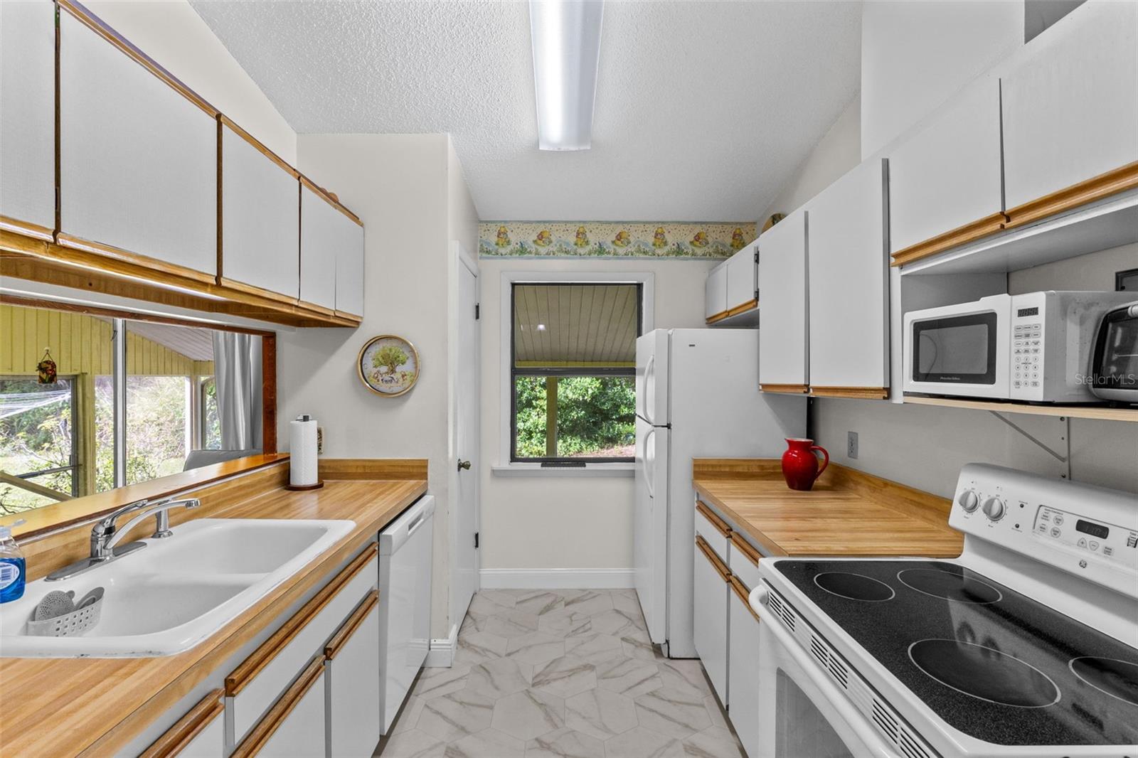 283 W CELERY CIRCLE, Oviedo, FL 32765