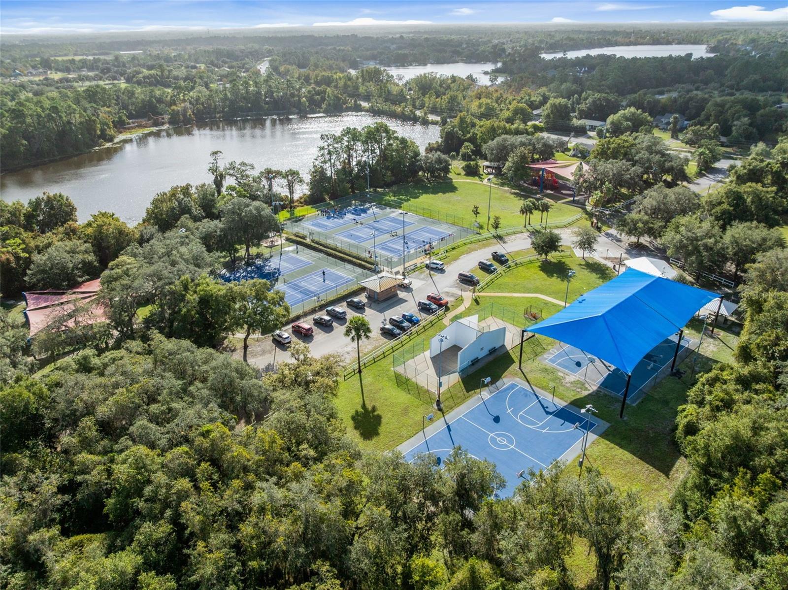 283 W CELERY CIRCLE, Oviedo, FL 32765