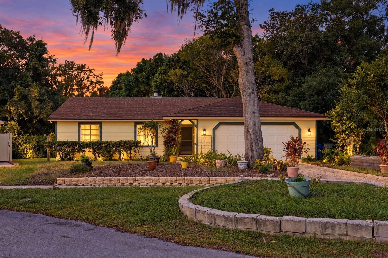283 W CELERY CIRCLE, Oviedo, FL 32765