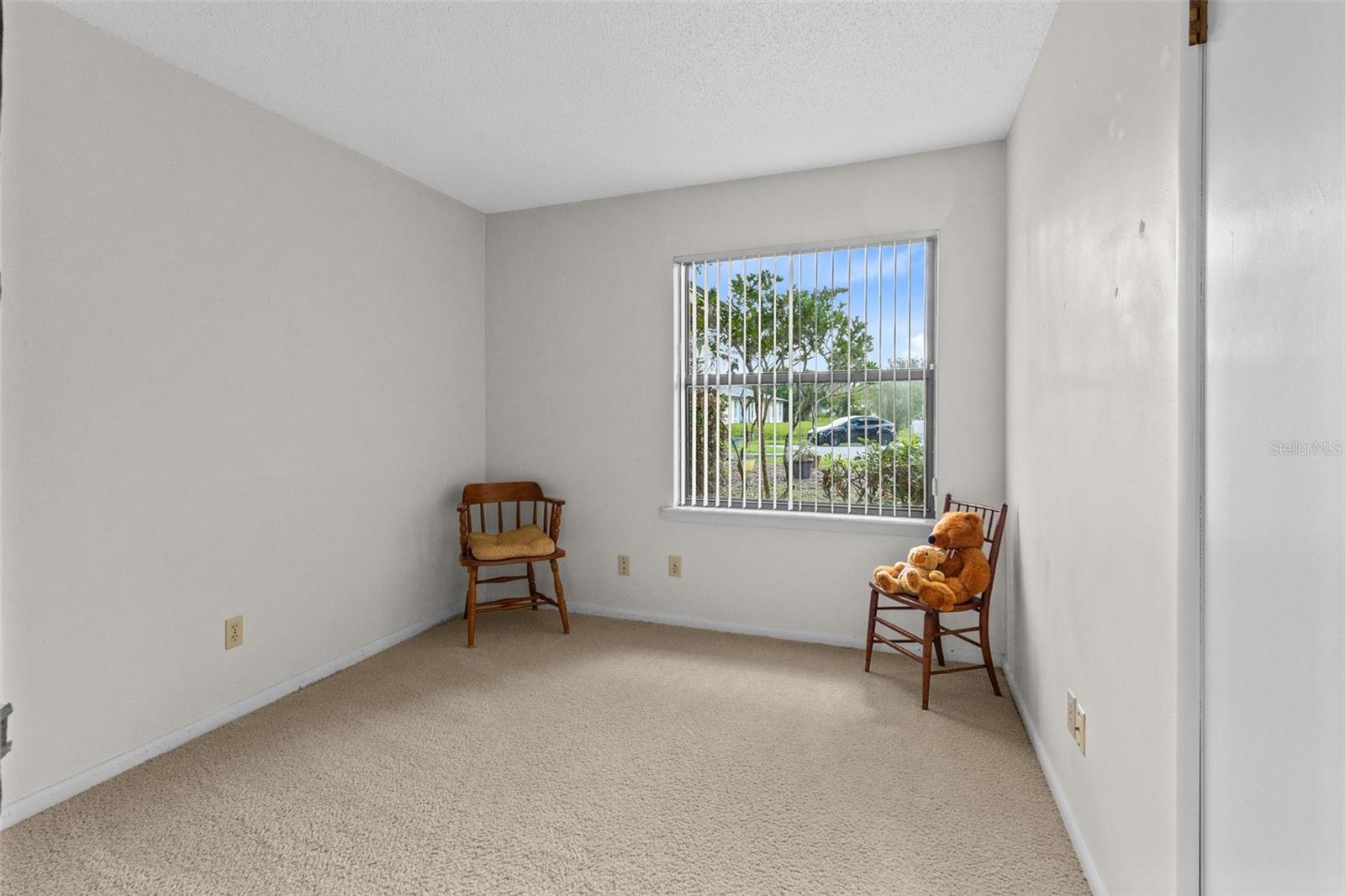 283 W CELERY CIRCLE, Oviedo, FL 32765