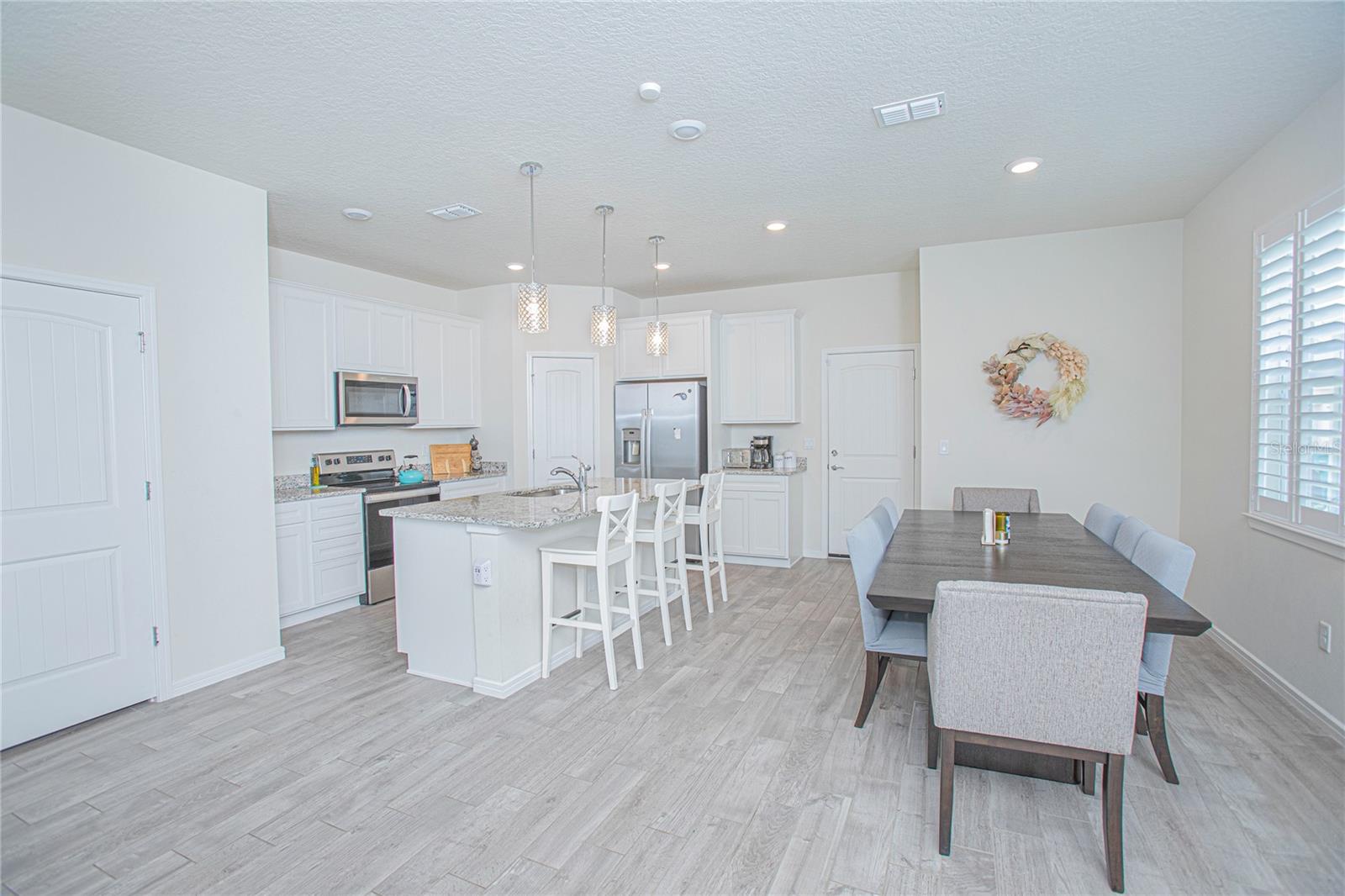 Open Concept Kitchen/Dining Room Open Concept Kitchen/Dining Room