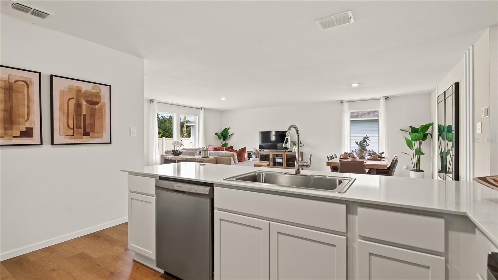 6128 SWAMP BAY DRIVE, Edgewater, FL 32141 6128 SWAMP BAY DRIVE, Edgewater, FL 32141