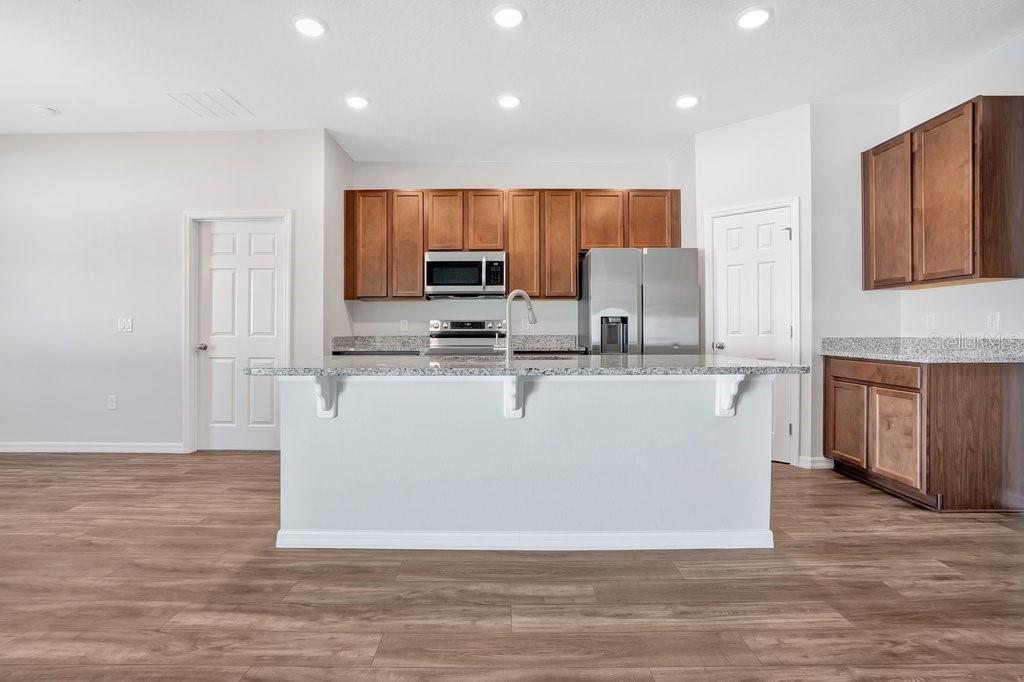 3409 CURLEW AVENUE, Leesburg, FL 34748